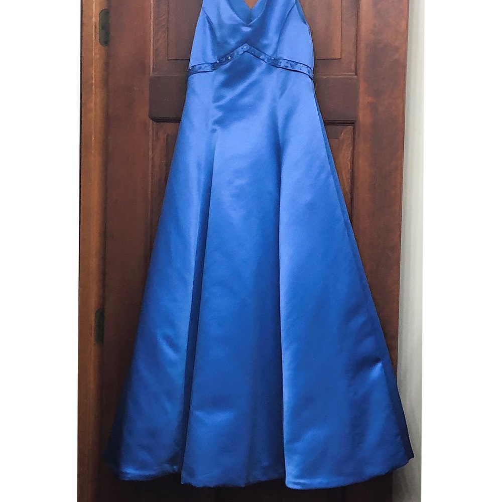 Royal blue Junior bridesmaid’s dress